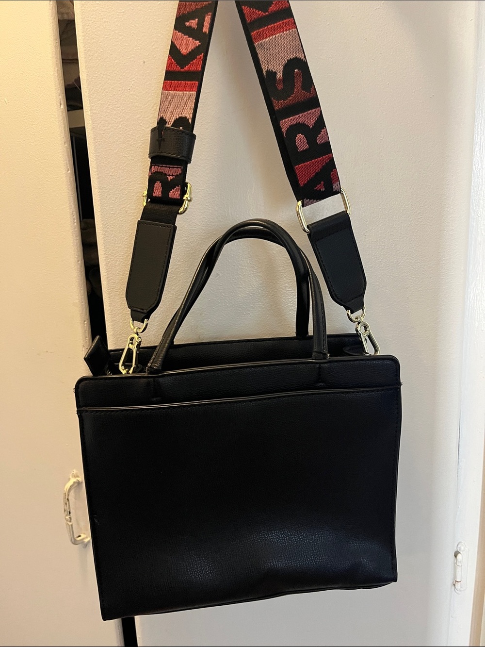 Karl Lagerfeld Black Leather Purse with Detachable Logo Strap - Picture 2 of 5